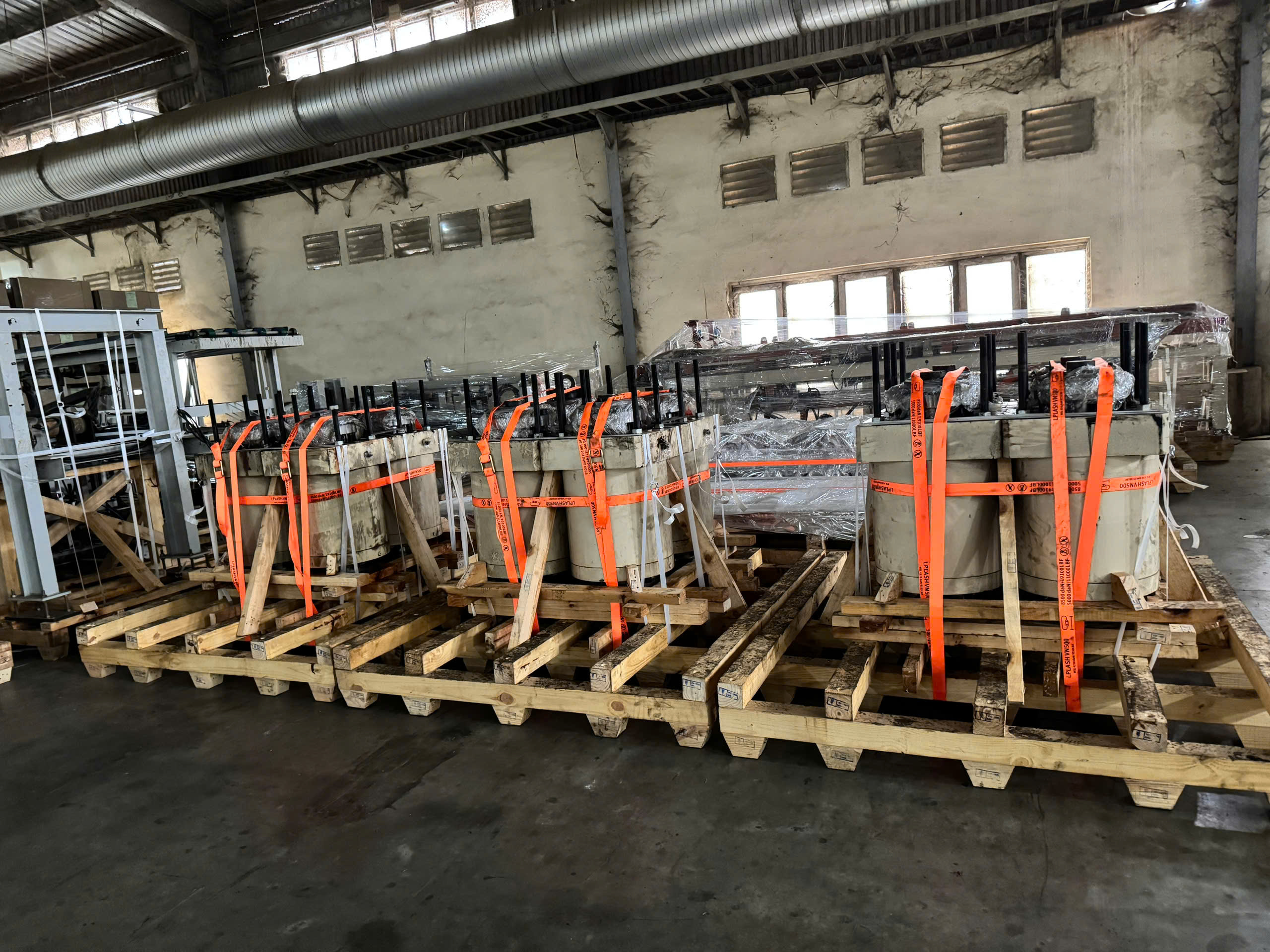 ĐÓNG PALLET SIÊU TRỌNG