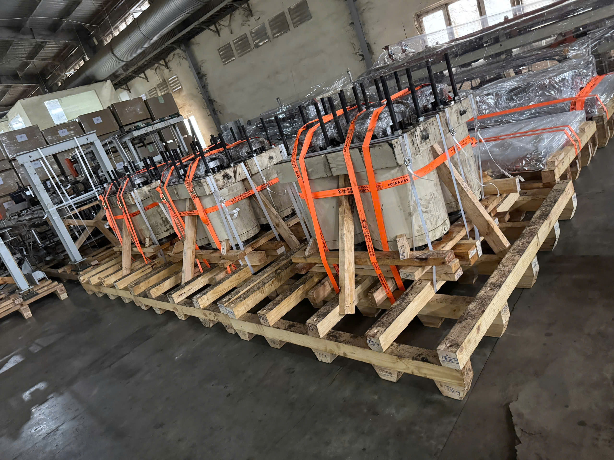 ĐÓNG PALLET SIÊU TRỌNG 