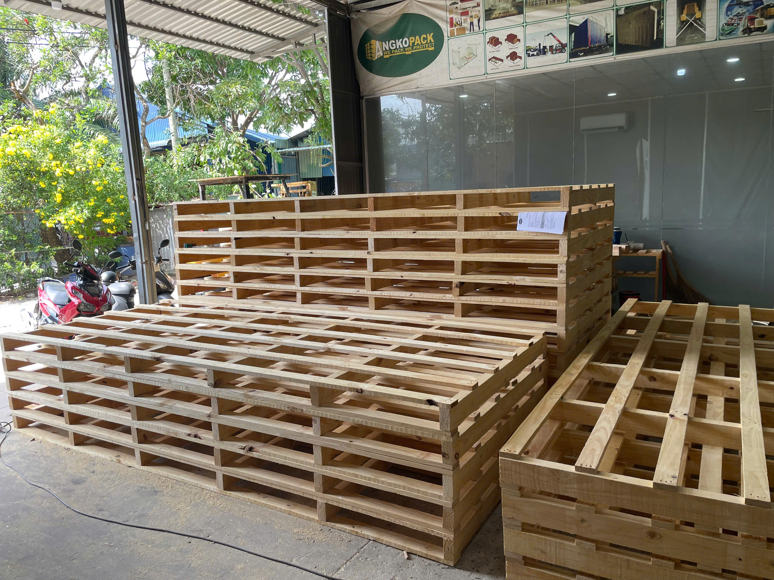 PALLET XUẤT KHẨU